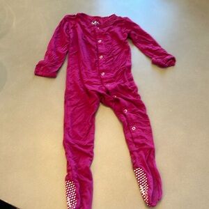 Kicker Pants Onesie in Berry 6-9 Months